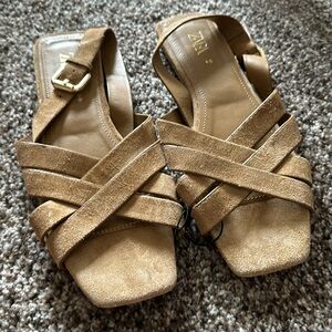 NWOT Zara Suede Sandals
